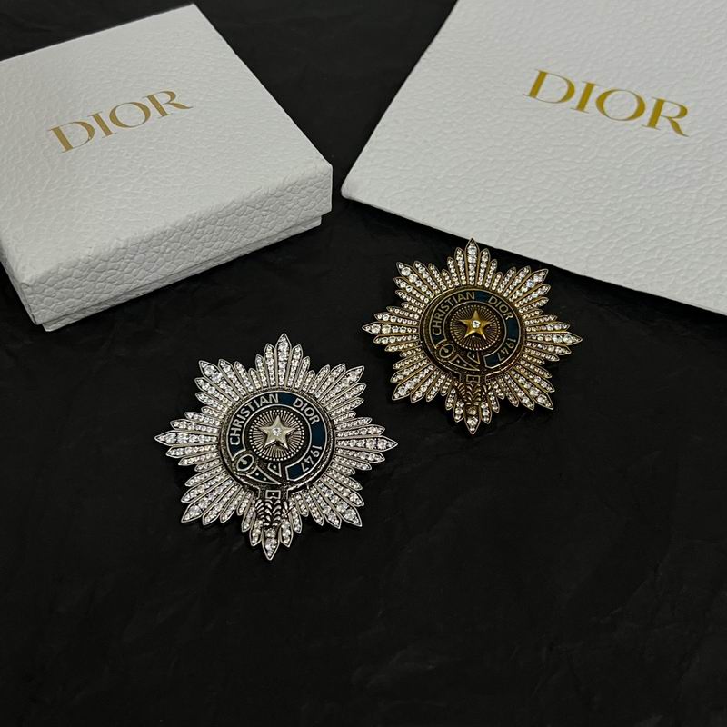 Dior Brooch 05lyr40 (3)